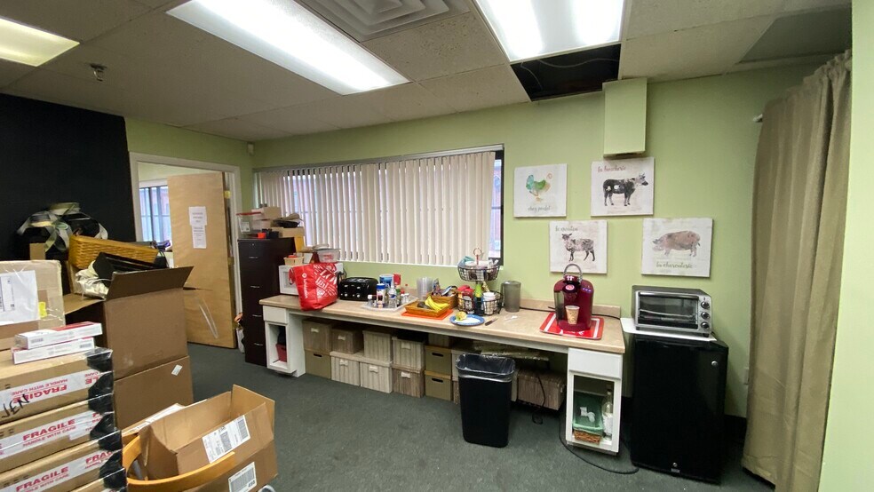 More Photos Of 508 Delaware Ave, West Pittston Warehouse For Sale