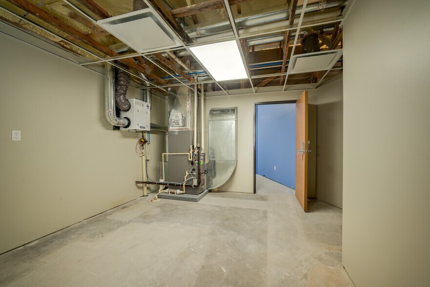 More Photos Of 508 E Houghton Ave, West Branch Freestanding For Sale