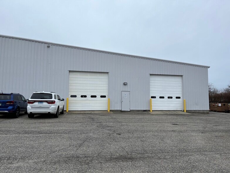 More Photos Of 1180 Stratford Rd, Stratford Manufacturing For Lease