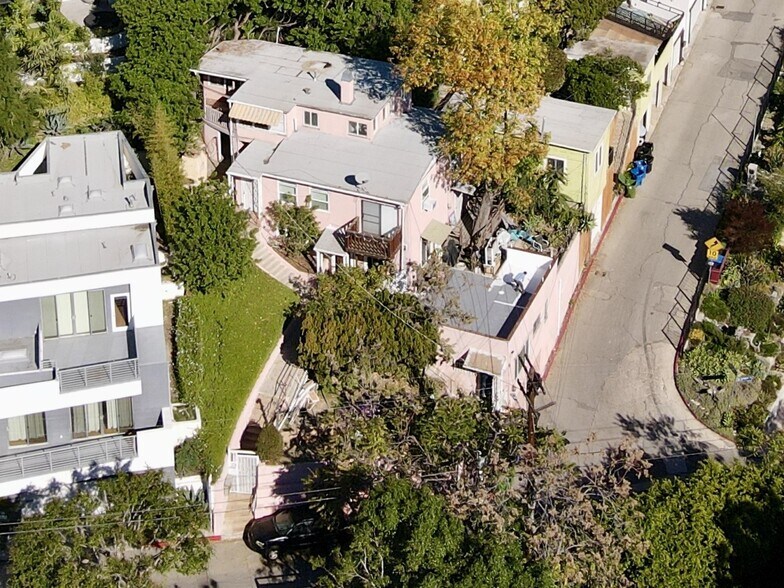 More Photos Of 3901 De Longpre Ave, Los Angeles Apartments For Sale