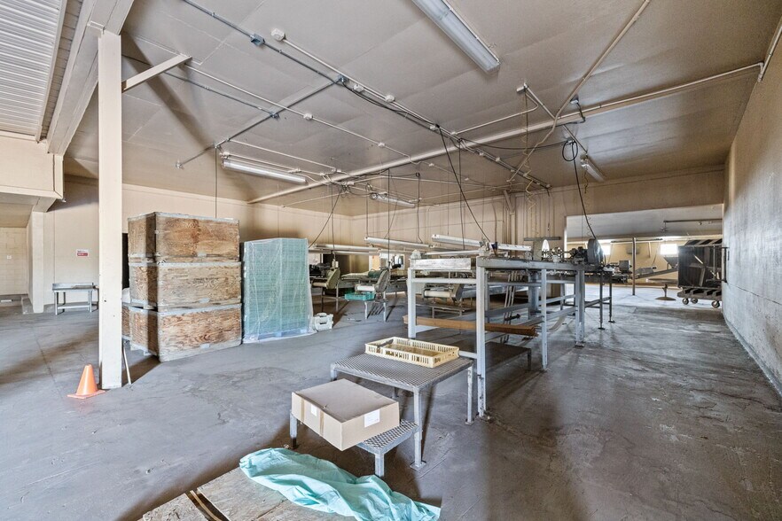 More Photos Of 82291 Avenue 61, Thermal Distribution For Sale