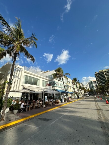 Primary Photo Of 1412 Ocean Dr, Miami Beach Restaurant For Lease