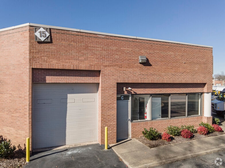 More Photos Of 7401-7403 Lockport Pl, Lorton Unknown For Lease