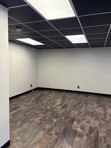 More Photos Of 280 Main St, Westminster Medical For Lease