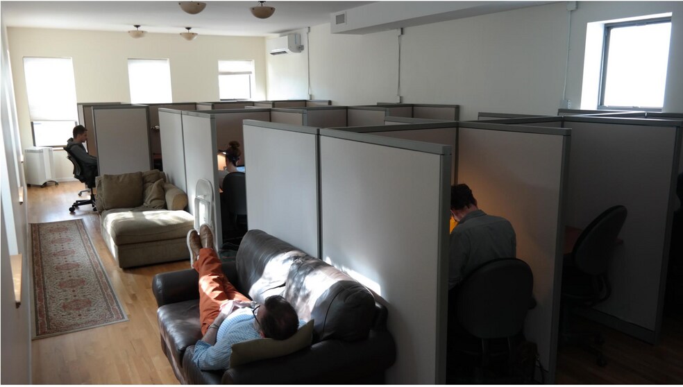 More Photos Of 317-319 3rd Ave, Brooklyn Storefront Retail Office For Lease