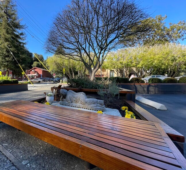 More Photos Of 10 Millwood St, Mill Valley Medical For Sale