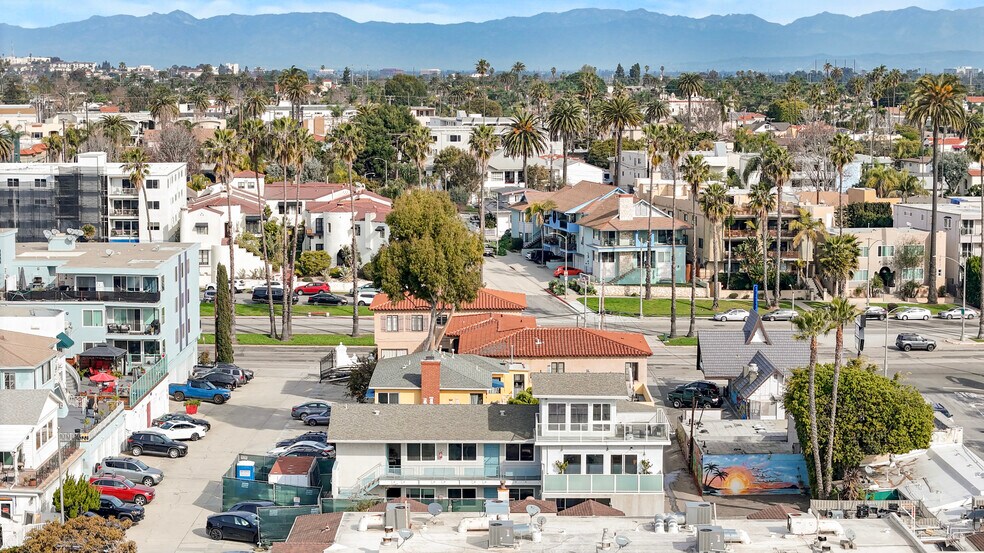 More Photos Of 16 38th Pl, Long Beach Apartments For Sale