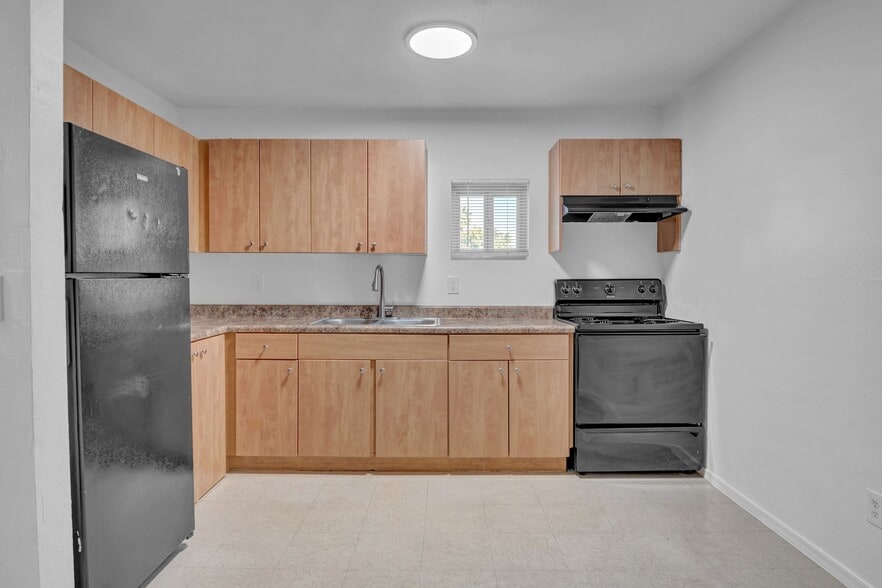 More Photos Of 2234 W Hazelwood St, Phoenix Apartments For Sale