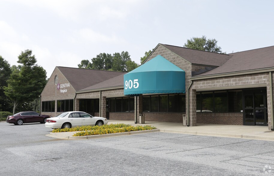 More Photos Of 905 E Main St, Spartanburg Office For Lease