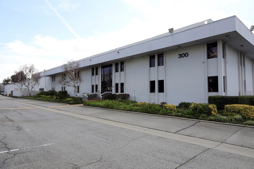 More Photos Of 300 E Arrow Hwy, San Dimas Warehouse For Sale