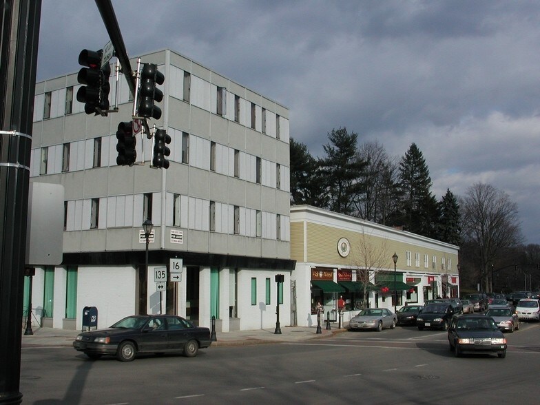 More Photos Of 555 Washington St, Wellesley Storefront Retail Office For Lease