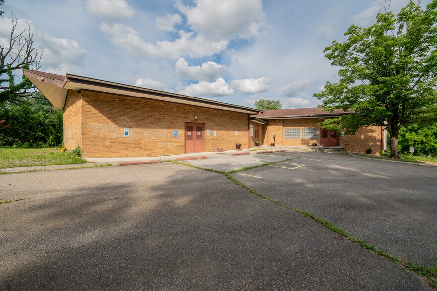 More Photos Of 2618 Bethesda Ave, Columbus Religious Facility For Sale