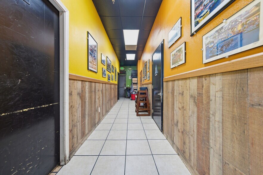 More Photos Of 410 N 11th Ave, Hanford General Retail For Sale