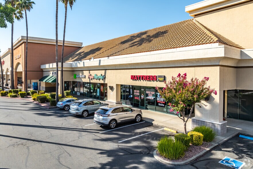 More Photos Of 7465-7485 Rush River Dr, Sacramento Freestanding For Lease