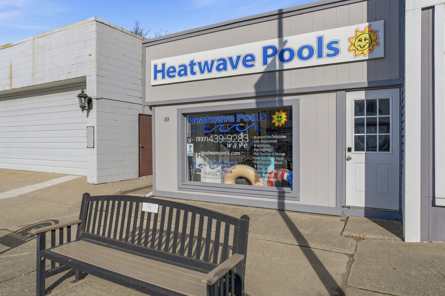 More Photos Of 10 W Franklin St, Bellbrook Storefront Retail Office For Lease
