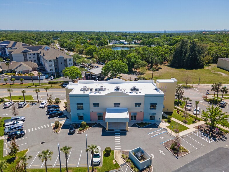 More Photos Of 309 State St E, Oldsmar Medical For Lease
