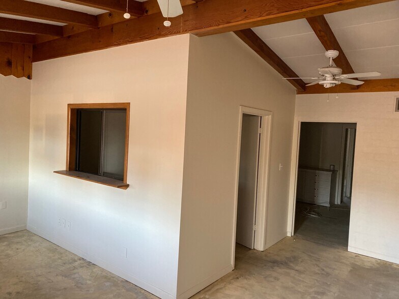 More Photos Of 807 S Beeline Hwy, Payson Storefront Retail Office For Sale