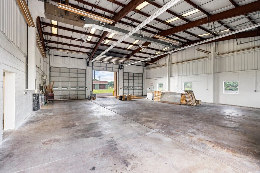 More Photos Of 8364 Easton Rd, Ottsville Auto Dealership For Sale