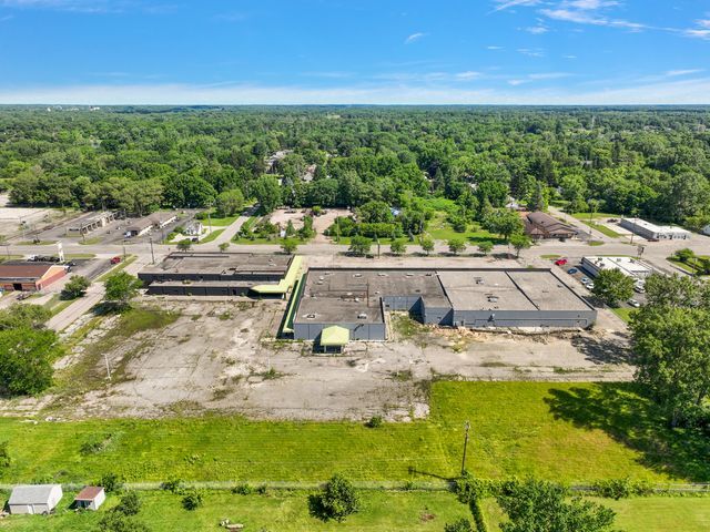 More Photos Of 3402 Richfield Rd, Flint Freestanding For Lease