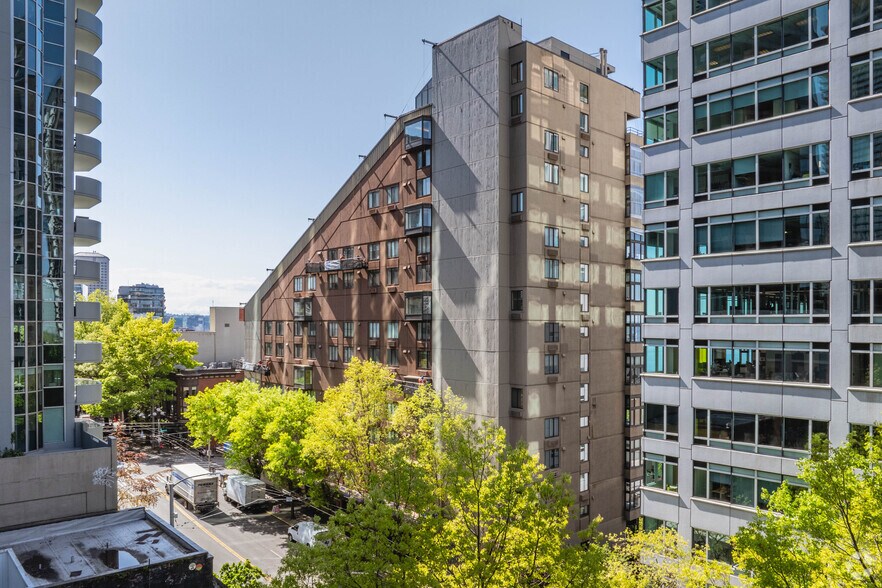 More Photos Of 2021 1st Ave, Seattle Apartments For Lease