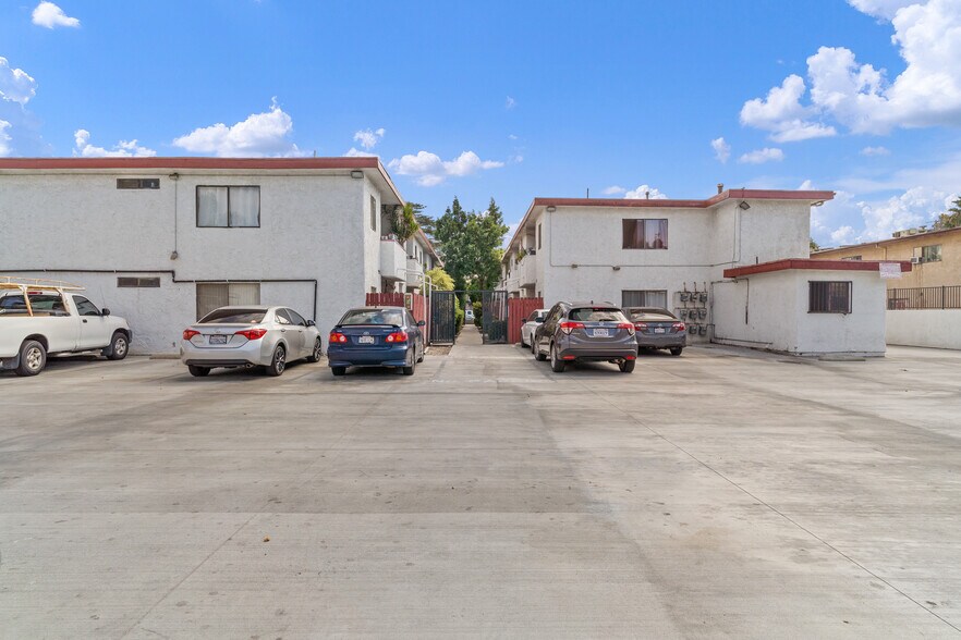 More Photos Of 9035 Cedros Ave, Panorama City Apartments For Sale