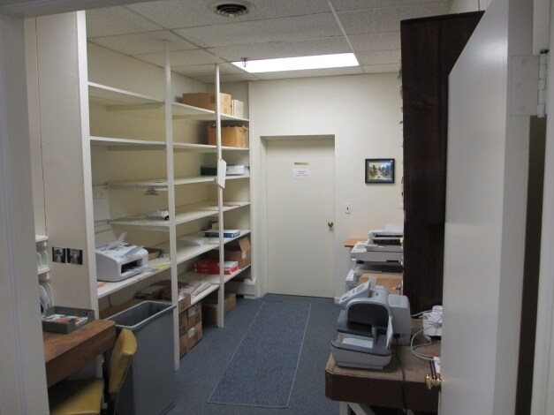 More Photos Of 555 Goffle Rd, Wyckoff Warehouse For Lease