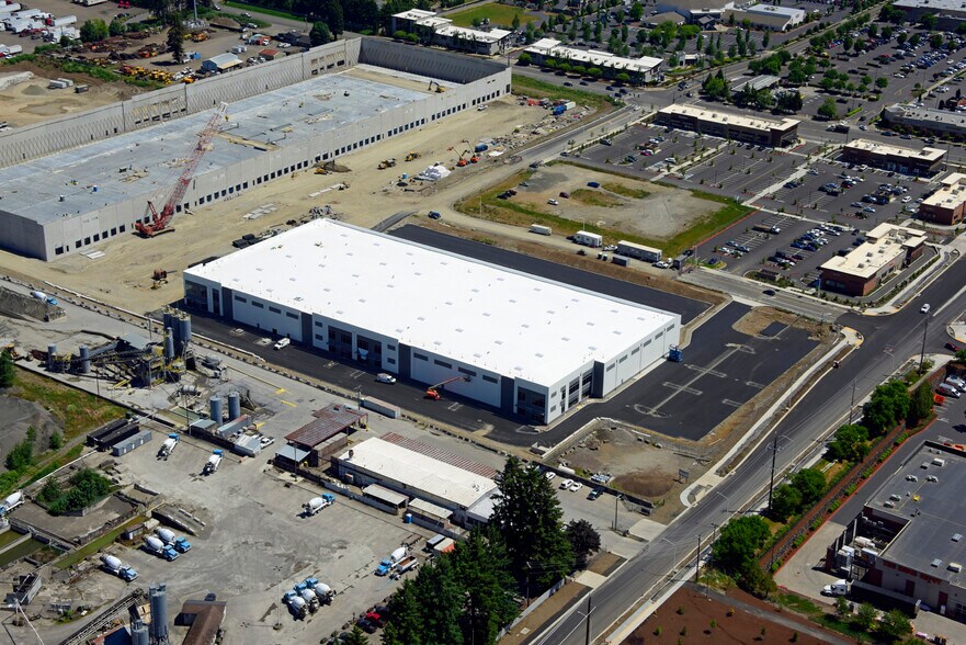 More Photos Of 18712 SE 1st St, Vancouver Distribution For Sale