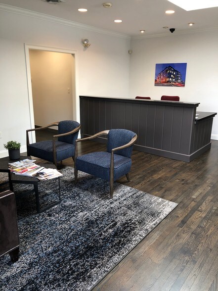 Primary Photo Of 20 Fox Rd, Waltham Office For Lease