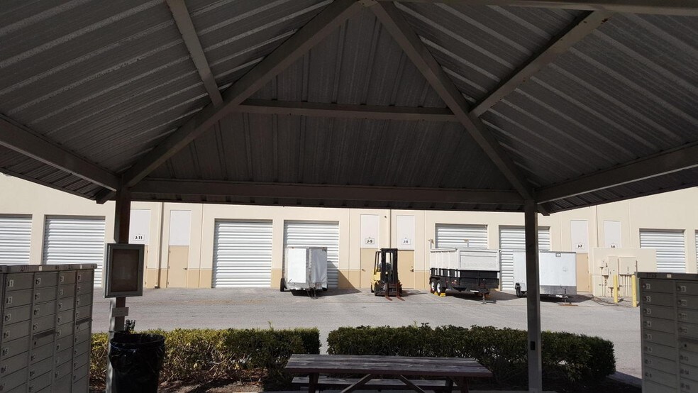 More Photos Of 2755 Vista Pky, West Palm Beach Coworking Space