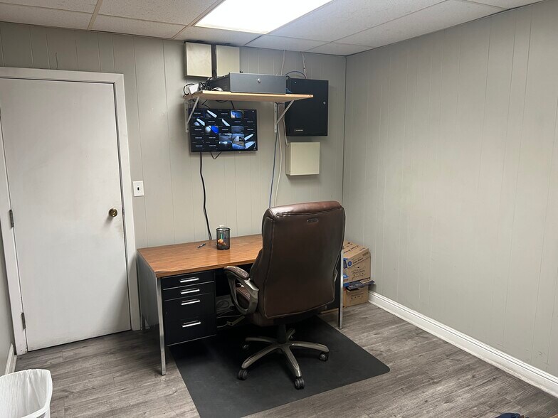 More Photos Of 1201 E Church St, Cherryville Unknown For Lease