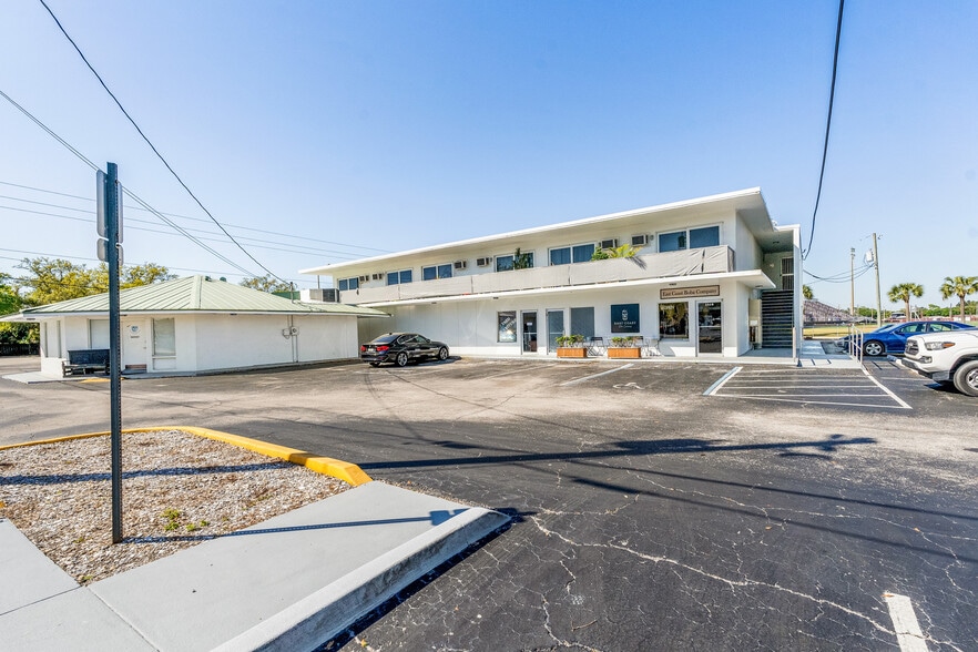 More Photos Of 1615 14th Ave, Vero Beach Medical For Sale