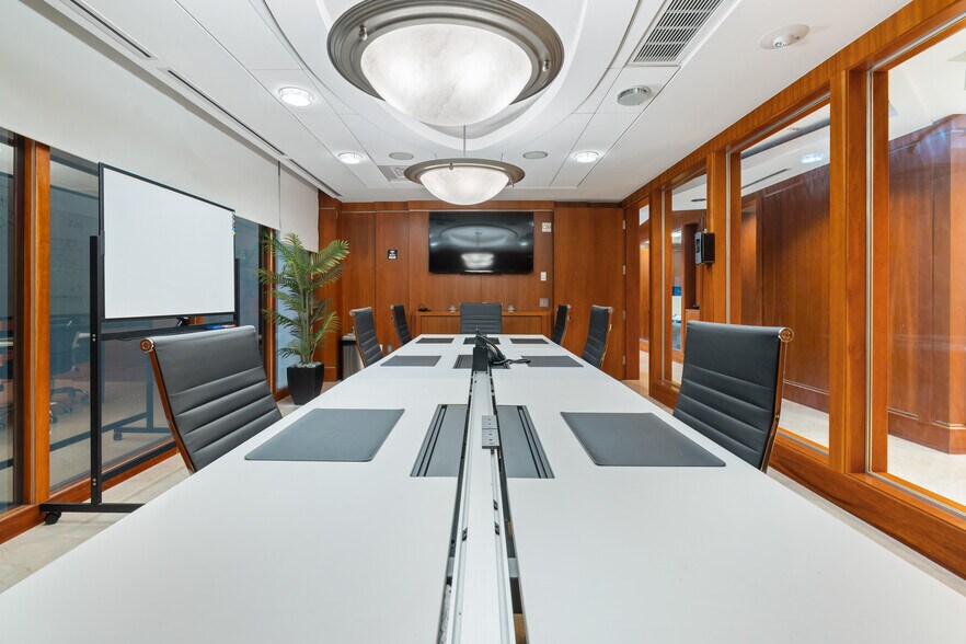 More Photos Of 1110 Brickell Ave, Miami Office For Sale