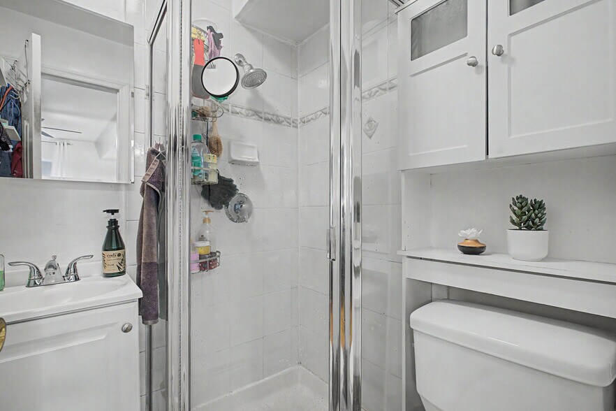 More Photos Of 2722 Wallace Ave, Bronx Apartments For Sale