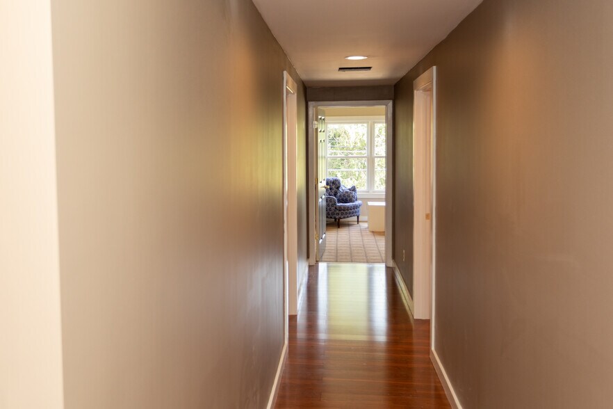 More Photos Of 1587 Boston Post Rd, Westbrook Unknown For Lease