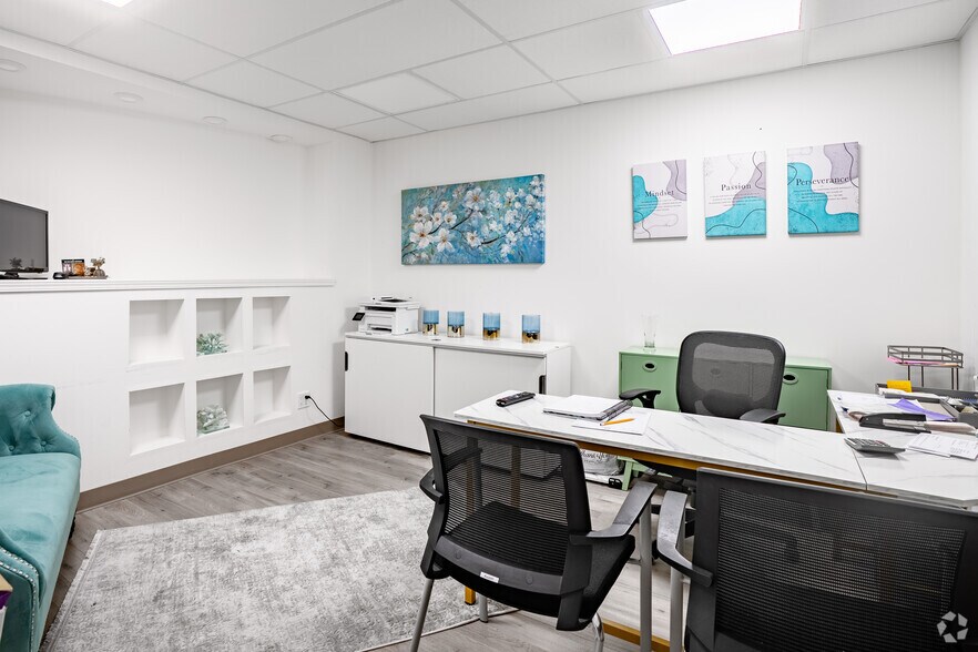 More Photos Of 635 Ygnacio Valley Rd, Walnut Creek Freestanding For Sale