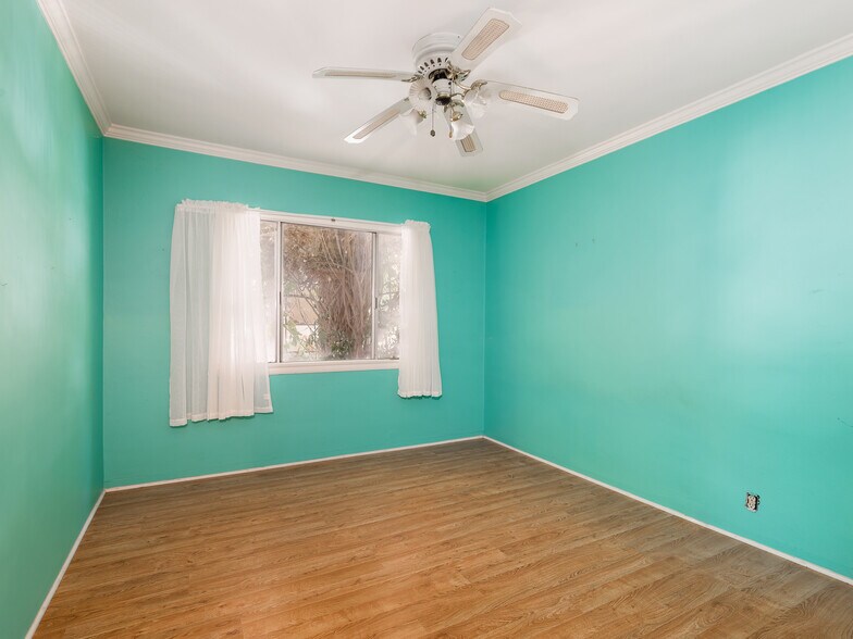 More Photos Of 4381-4385 Overland Ave, Culver City Office Residential For Sale