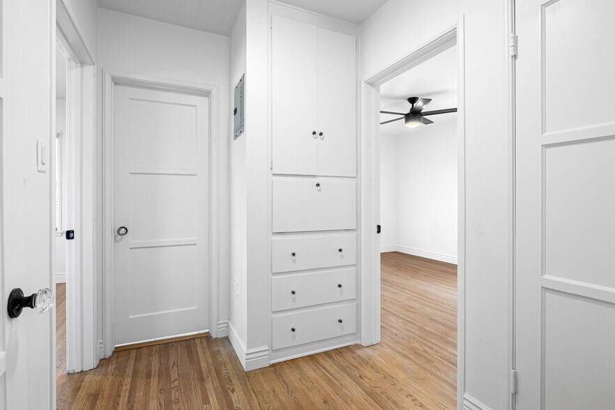 More Photos Of 1458 E Wilson Ave, Glendale Apartments For Sale