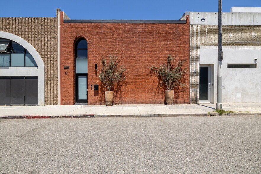 Primary Photo Of 41 Market St, Venice Loft Creative Space For Lease