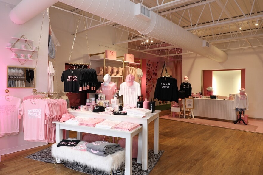 More Photos Of 919-921 8th Ave S, Nashville General Retail For Lease