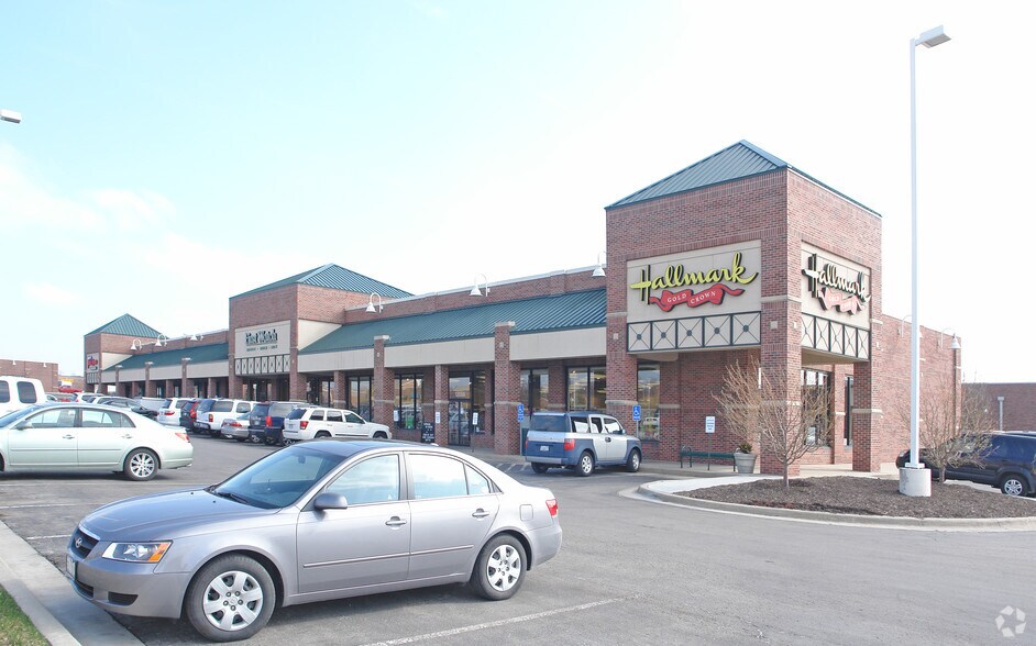 More Photos Of 7541-7579 W 119th St, Overland Park Unknown For Lease