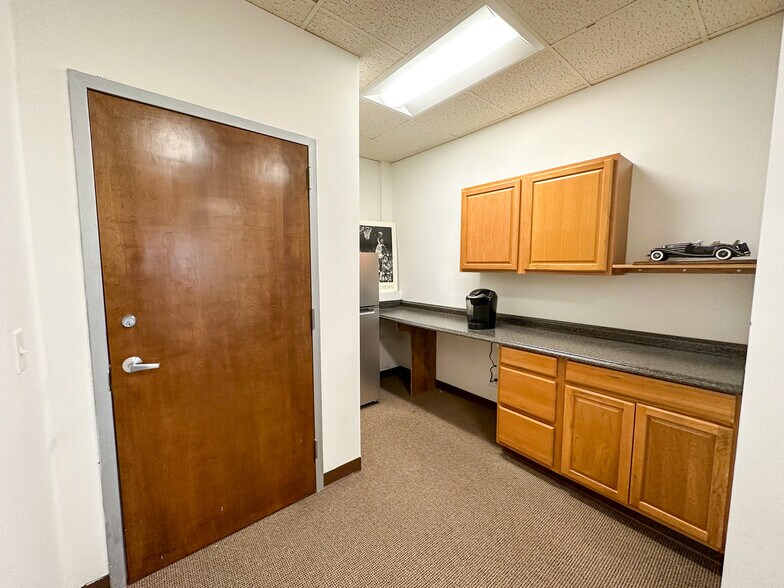 More Photos Of 3901 Barrett Dr, Raleigh Office For Lease