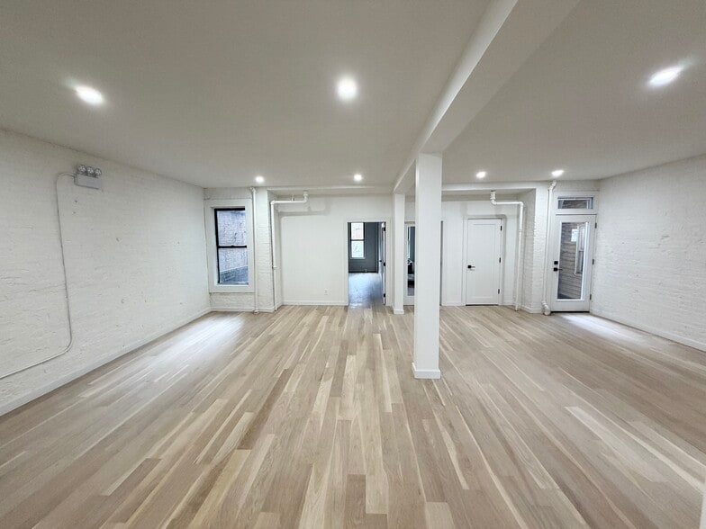 More Photos Of 157 Huron St, Brooklyn Apartments For Lease