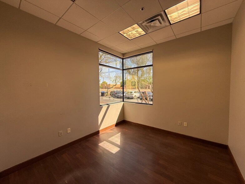 More Photos Of 3303 S Lindsay Rd, Gilbert Medical For Lease