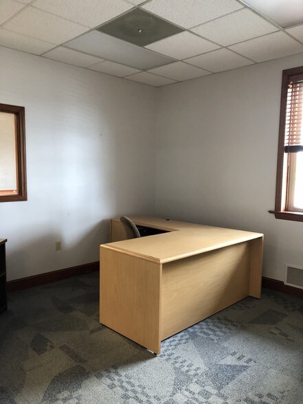 More Photos Of 2822 Main St, Morgantown Storefront Retail Office For Sale