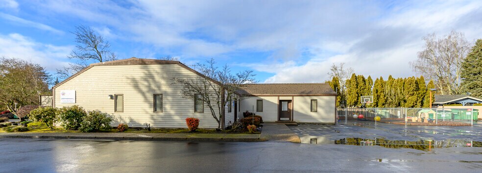 More Photos Of 504 Villa Rd, Newberg Medical For Sale