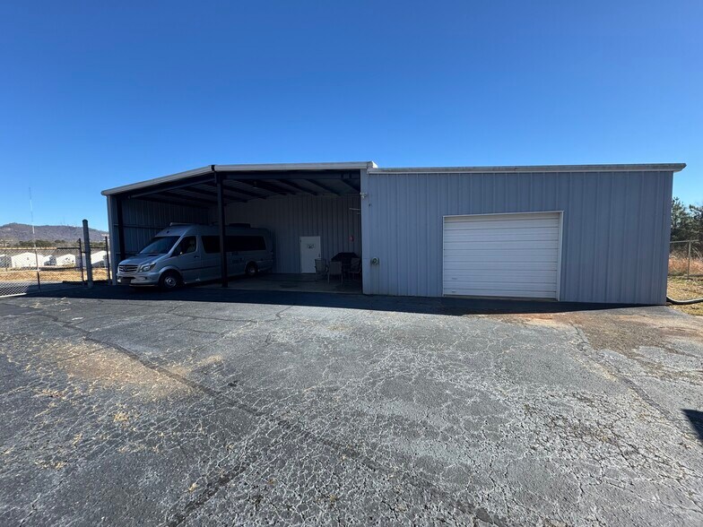 More Photos Of 103 N Highway 25 Byp, Greenville Warehouse For Sale