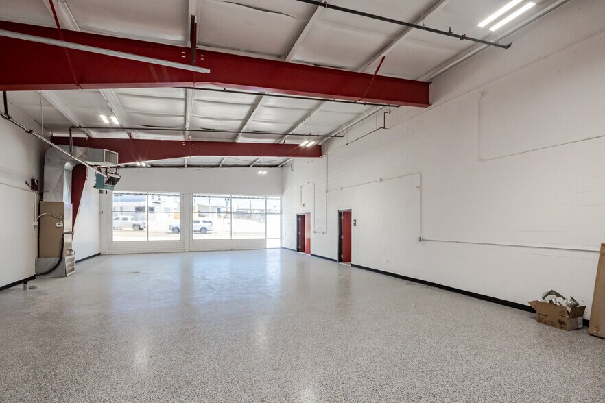 More Photos Of 1851 Commander Dr, Lake Havasu City Freestanding For Lease