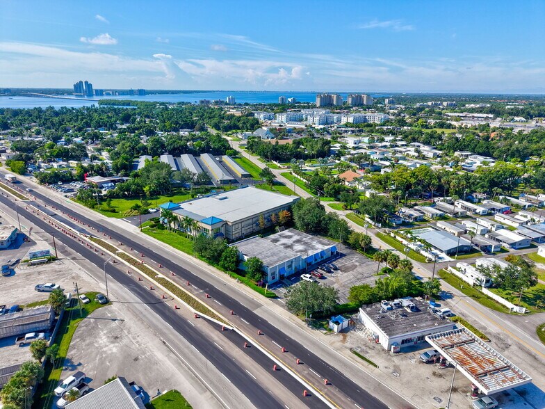 More Photos Of 1357 N Tamiami Trl, North Fort Myers General Retail For Sale