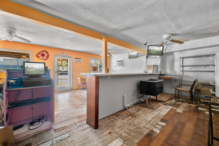 More Photos Of 1710 Second St, Pleasanton Restaurant For Sale