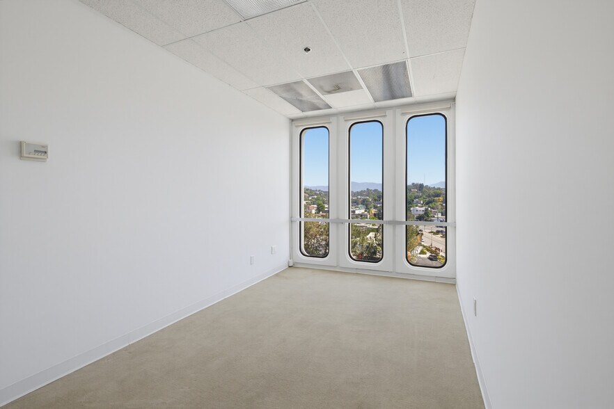 More Photos Of 1910 W Sunset Blvd, Los Angeles Office For Lease